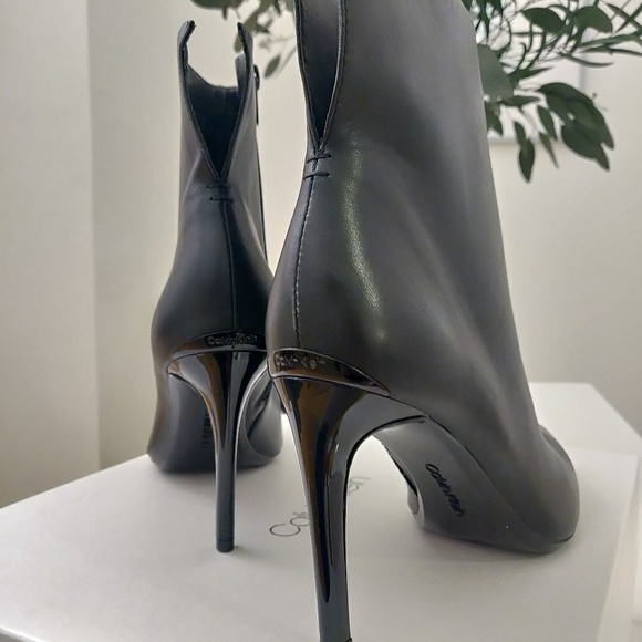 Calvin Klein Reveal leather boots - Picture 5 of 7